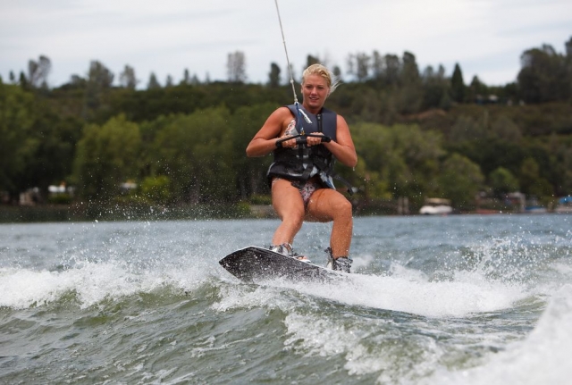  Crossing the wake 